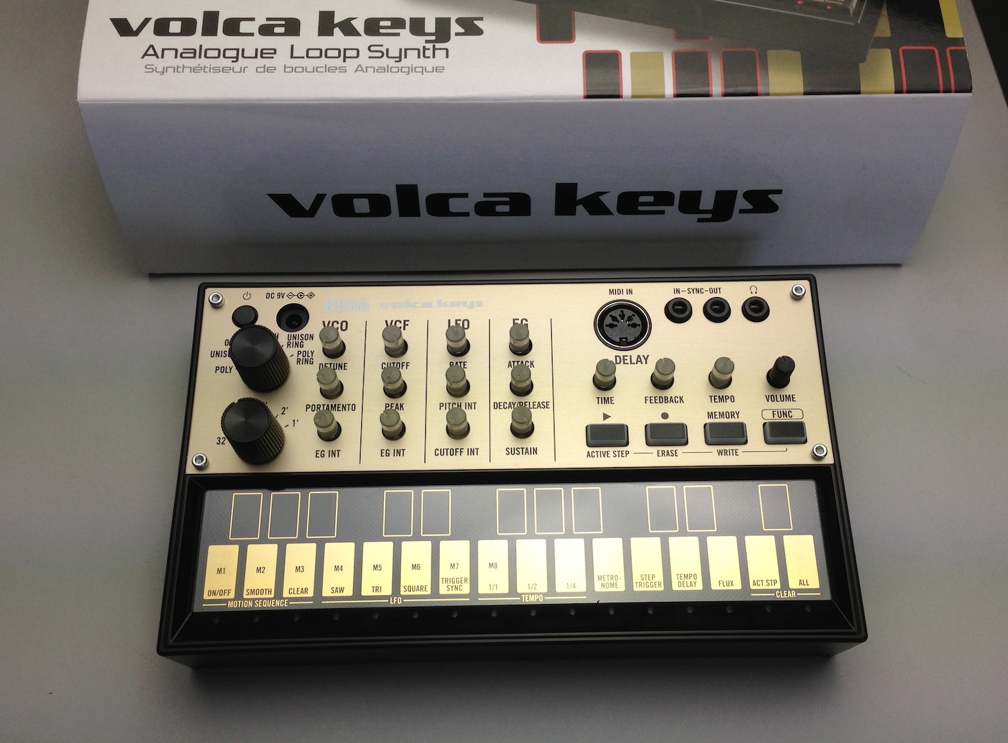レビュー】アナログ・ループ・シンセvolca keysを試す〜クラフトワーク