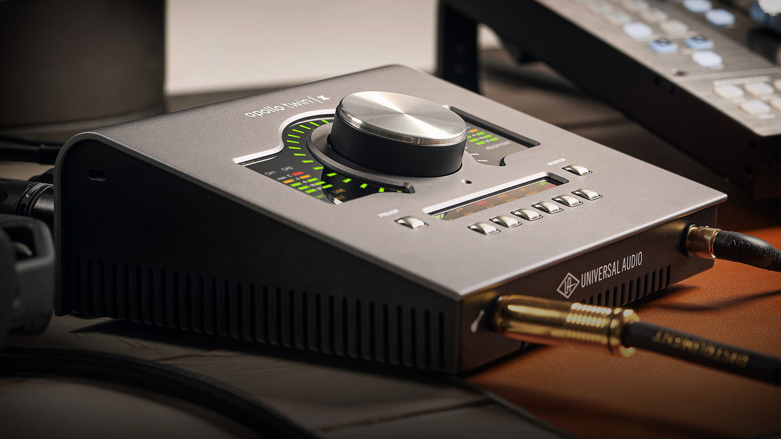 Universal Audio Apollo Twin X USB DUO | USB3対応のDSPシステム搭載