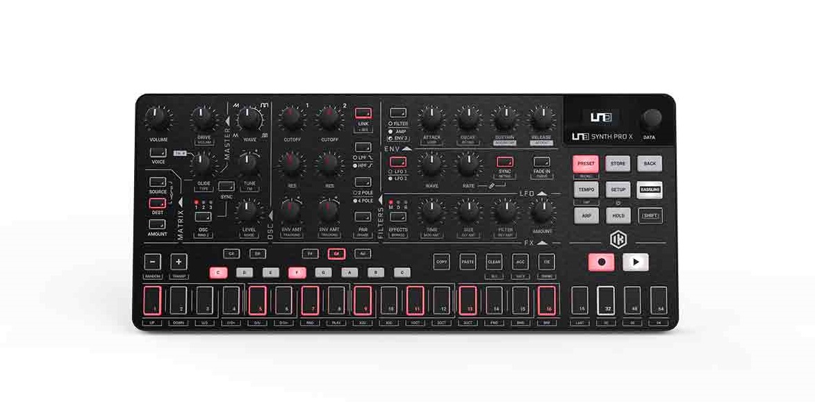 Moog Labyrinth | 西海岸スタイルのセミモジュラーシンセサイザー