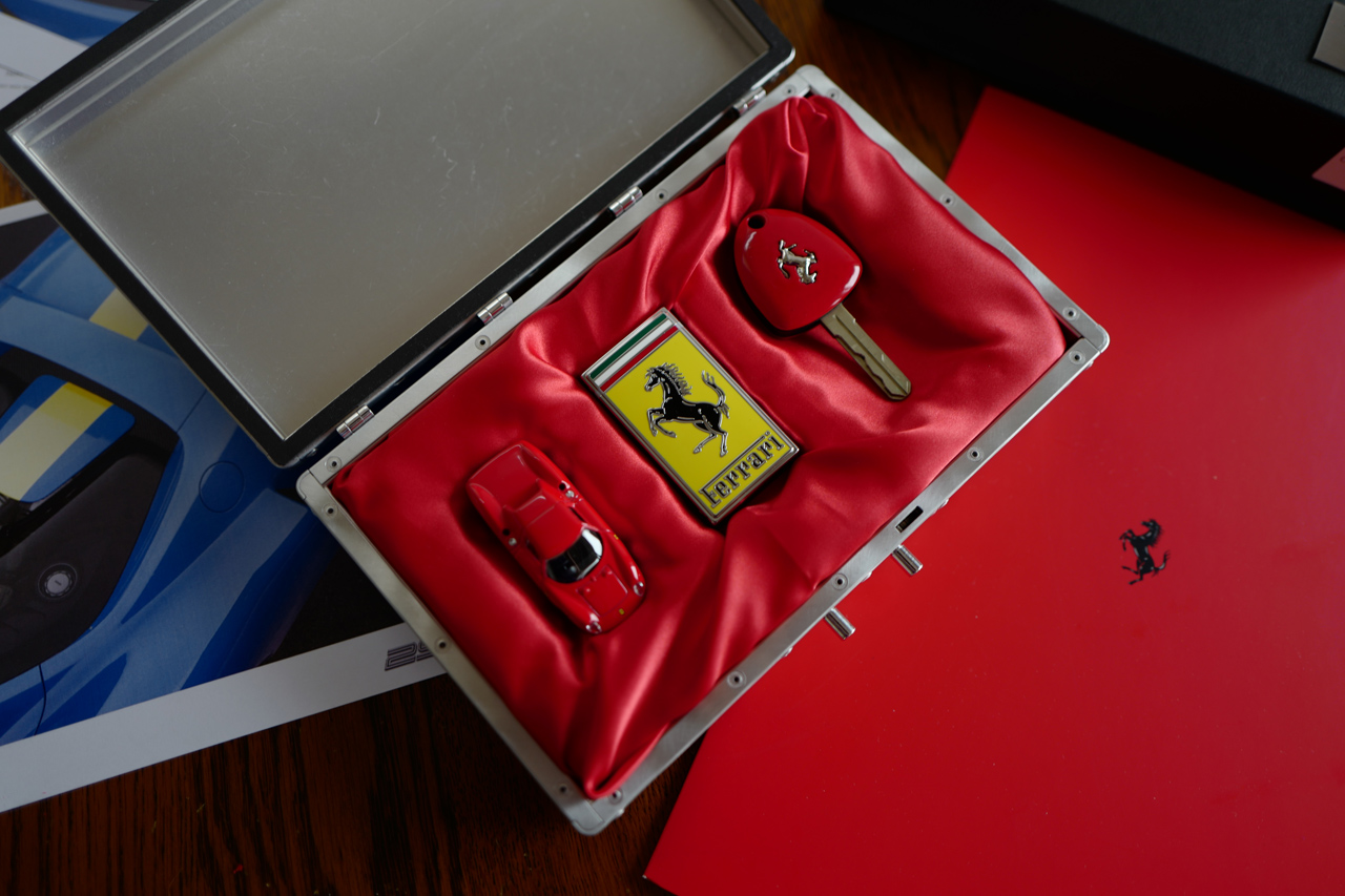 オーナー限定商品]フェラーリ488SPIDER 木製キーボックス オーナー限定