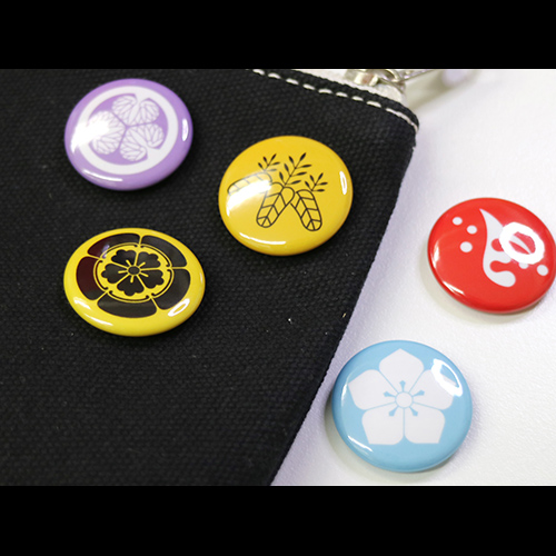 雪輪に剣片喰紋（ゆきわにけんかたばみ）：家紋のいろは