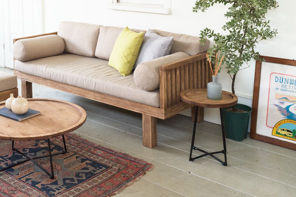 ナチュラルな無垢材とアイアンのスタイリッシュな組み合わせ FARGO