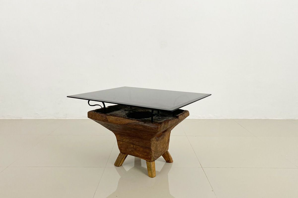 KAJA ガラス ローテーブル