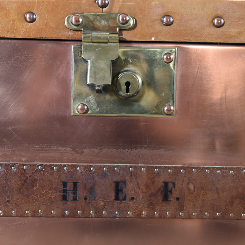 メタルとレザー トランクボックス/TR-32 – 神戸アンティークウェアハウス