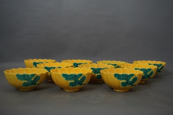 永楽焼交趾象紋2個盃 永楽焼交趾象紋2個盃