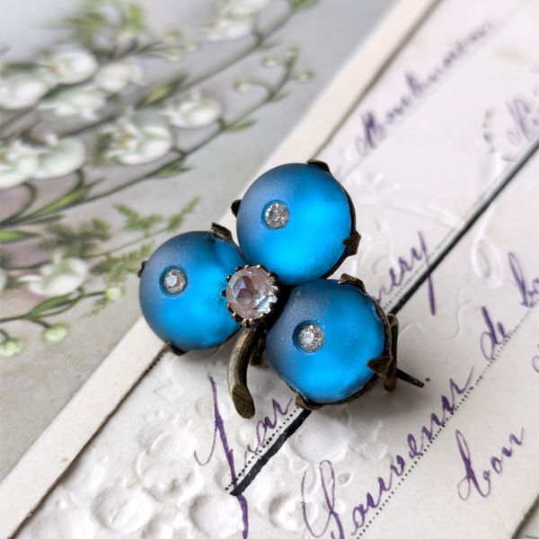 アンティーク サフィレット&ペースト キューピッドの矢 ブローチ