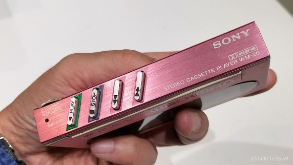 1983/昭和58/SONY/WM-20/ウォークマン/カセットケースサイズ/DOLBY-B