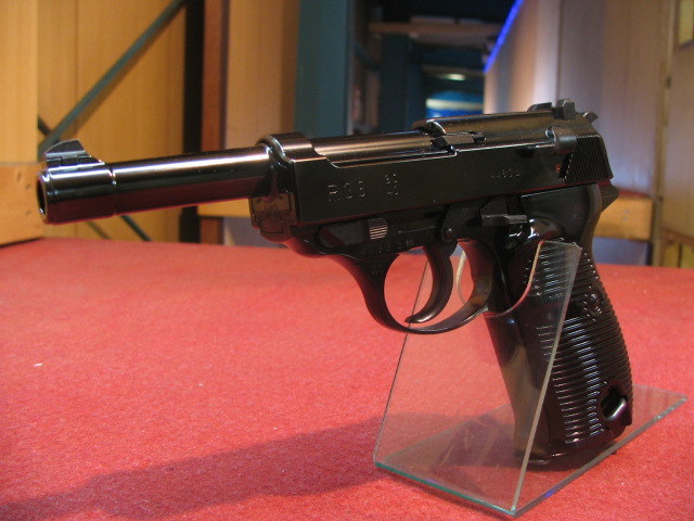 マルゼン ワルサー P38 ブラックメタル 木グリ付 期間限定⭐マルゼン