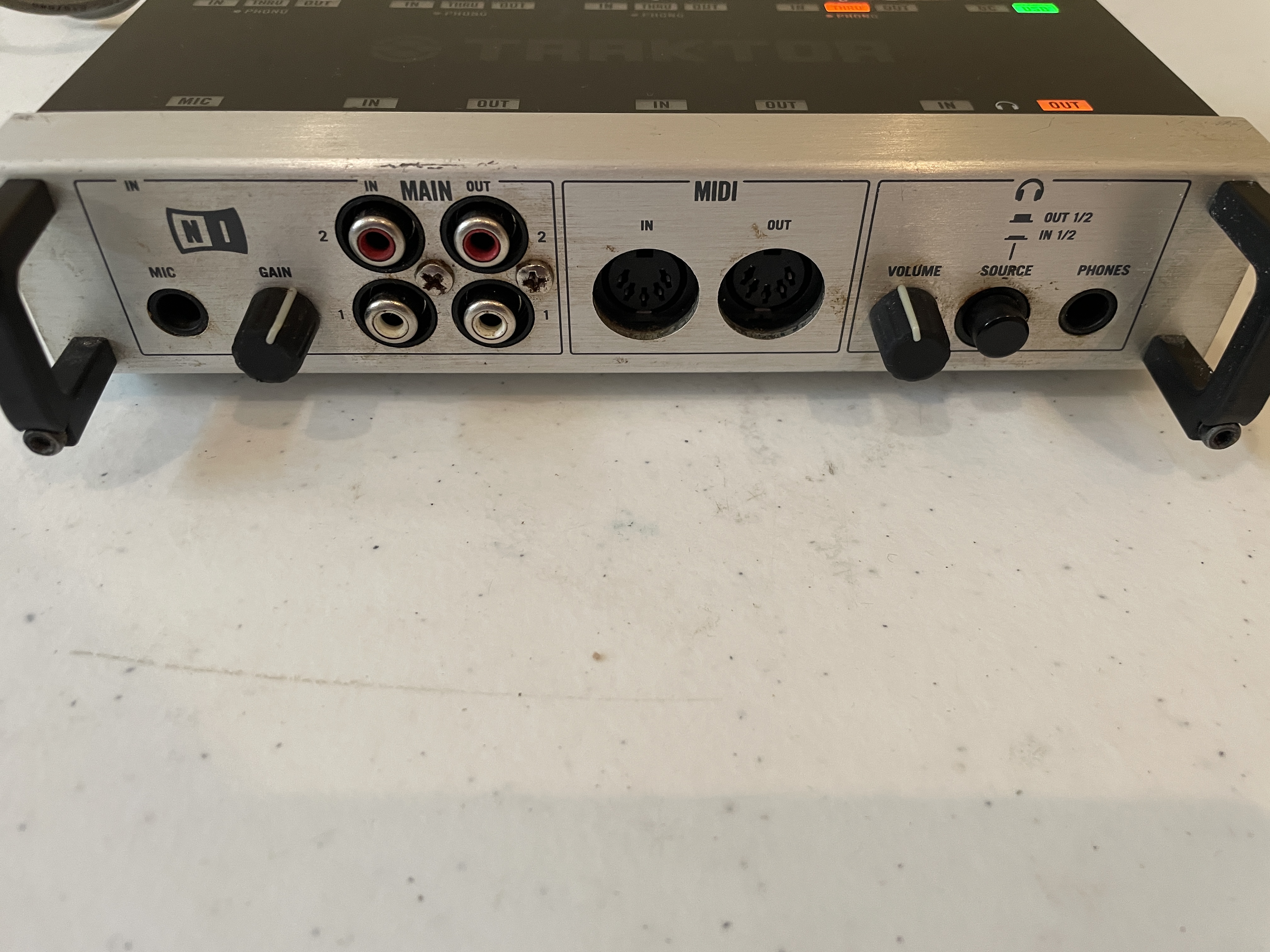 TRAKTOR AUDIO 10 オーディオインターフェイス Native Instuments