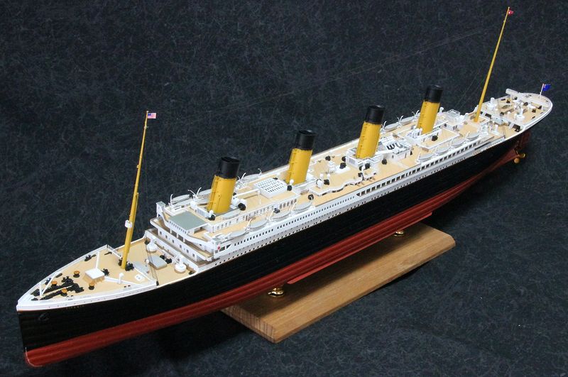 1/350 客船 R.M.S.タイタニック ディティールアップ 電飾組込完成品