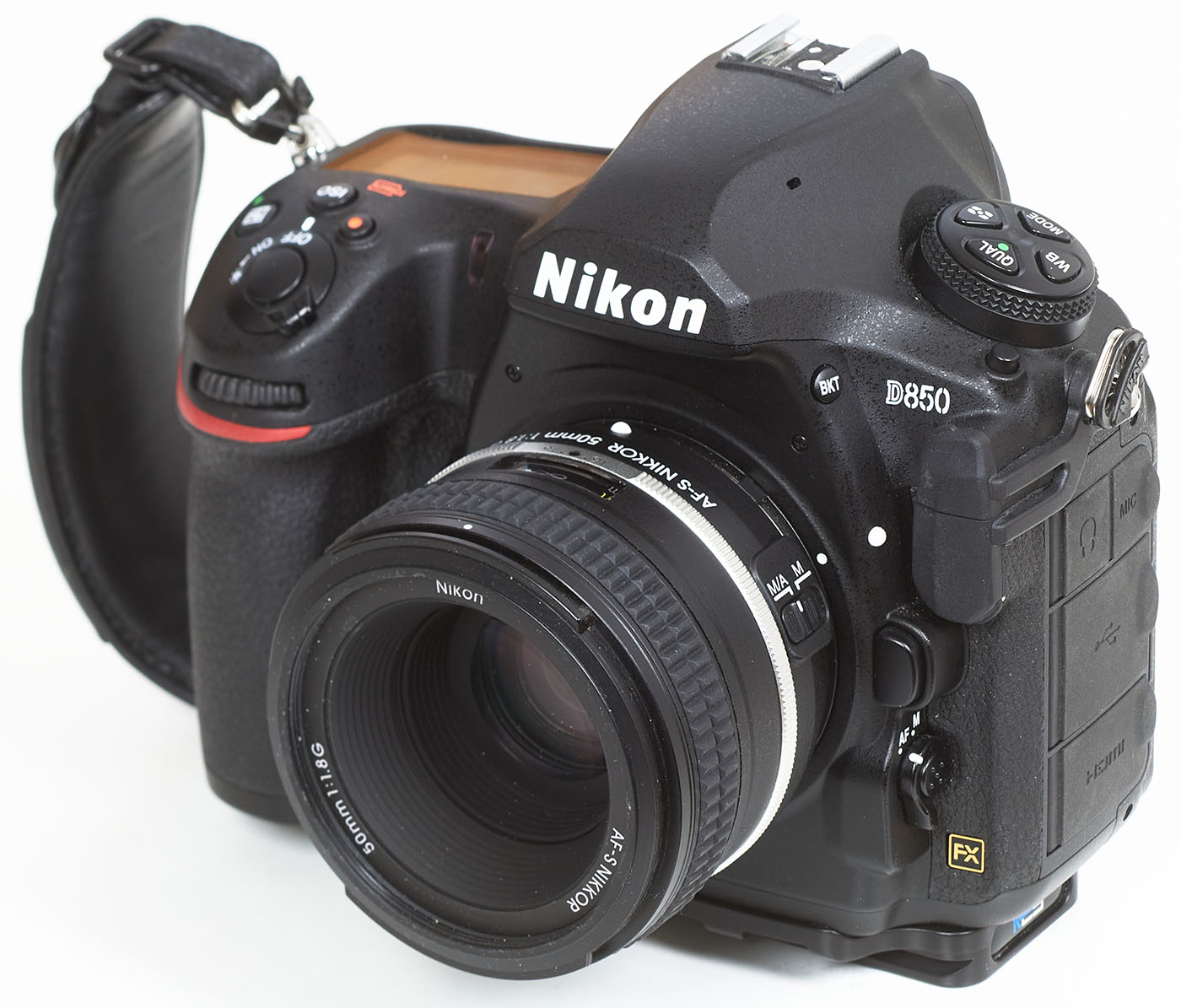 ☆NIKON FM 良品 Ai Nikkor50mmf1．8レンズ付属 目立つキズ