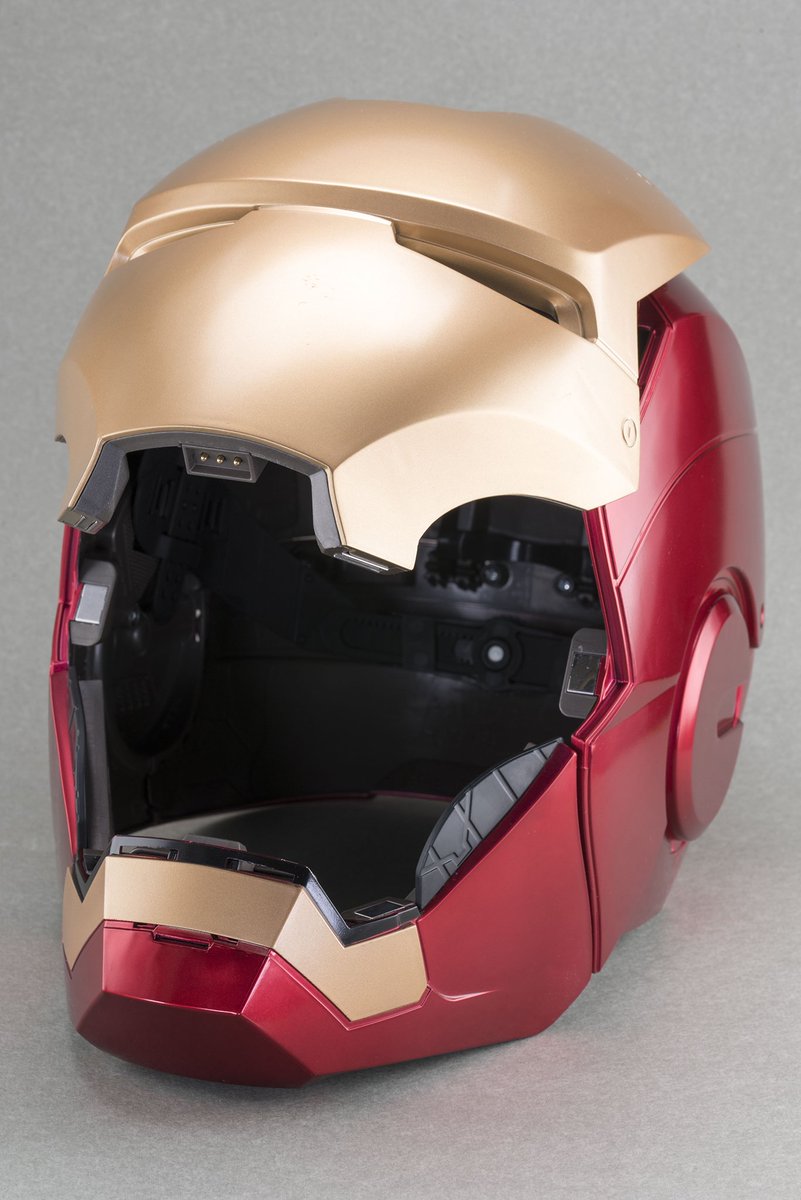 ハズブロ レプリカ レジェンド: アイアンマン ヘルメット、音声