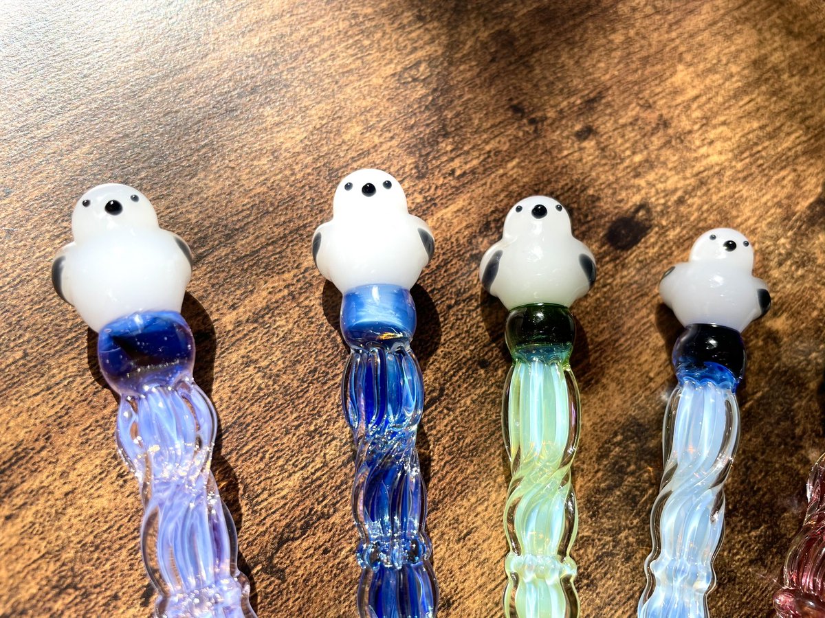 文具女子博にシマエナガペンを6本もっていきます！😳 #ガラスペン