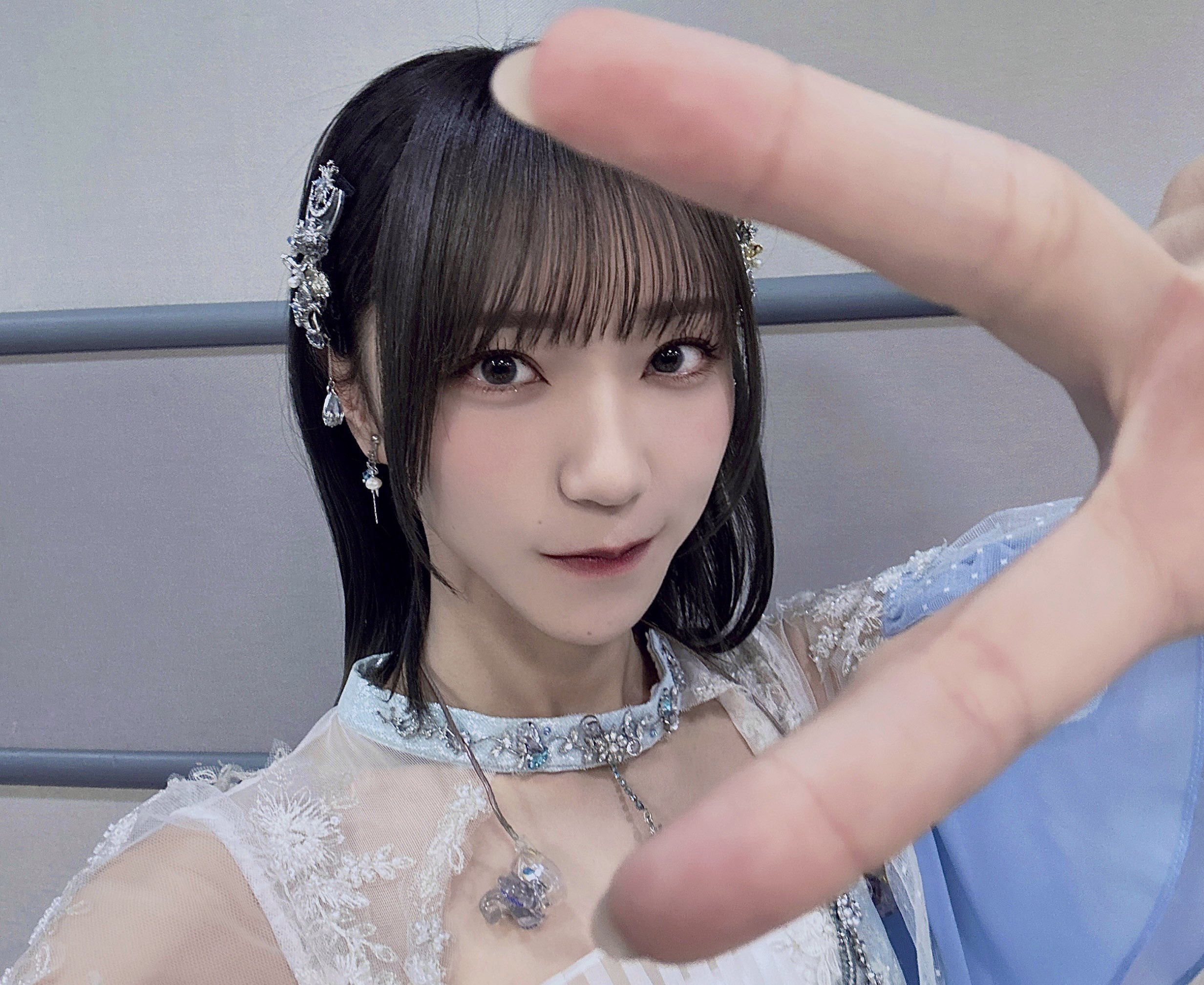 ア*ン様 ＝LOVE イコラブ 野口衣織 ラストノートしか知らない サイン