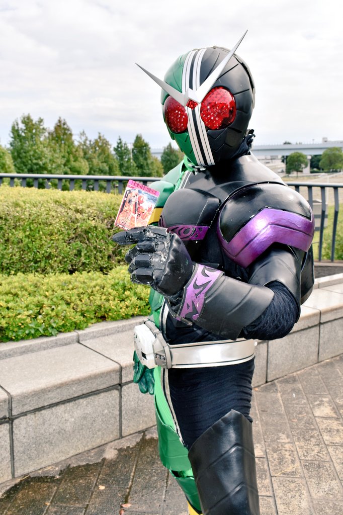 仮面ライダーディケイドコスプレ用 1/1 装着可能ヘルメット 塗装完