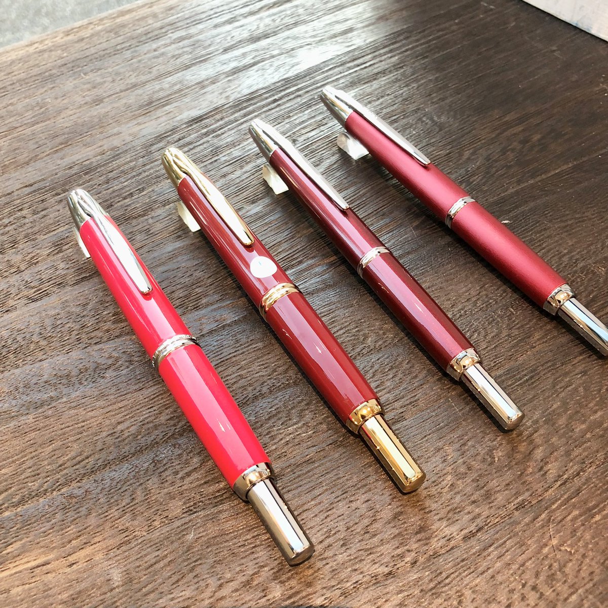 キャップレス 限定2022 コーラル レッド 【公式通販】