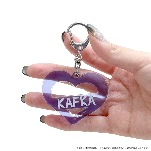 グッズ情報】 『18TRIP』お名前ハートアクリルキーホルダーが