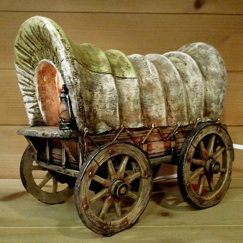樹脂製『幌馬車（カバードワゴン）ランプ』（Covered Wagon Lamp