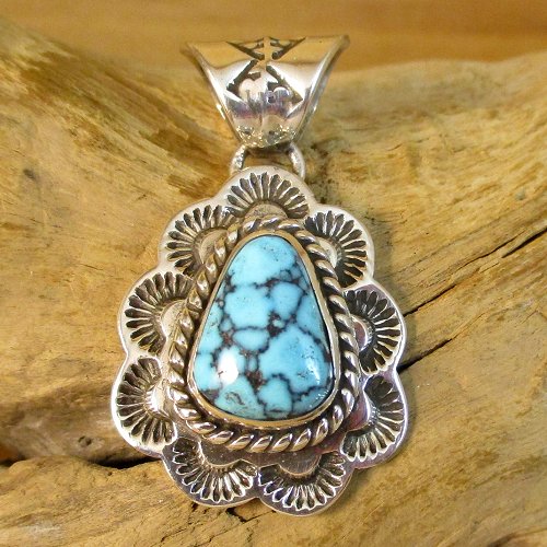 ナバホ族：Kevin Ramone Turquoise Mt. ペンダント トップ - PINE