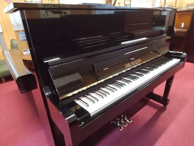 アールウィンザー EARL WINDSOR アップライトピアノ W112 中古ピアノ