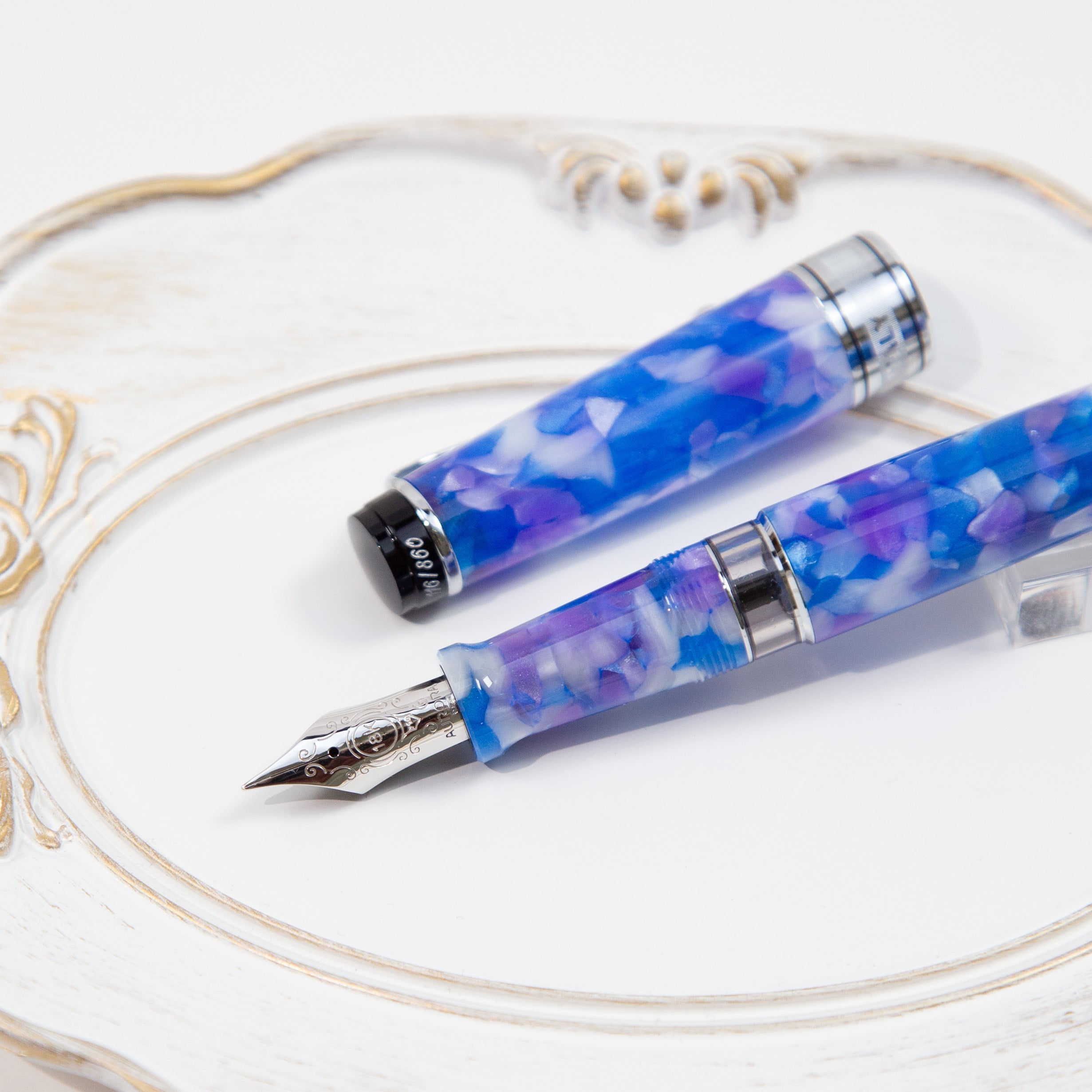 AURORA アウロラ 万年筆 カレイドスコーピオ・ルーチェ – Poesie文具