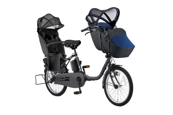 3人乗り用チャイルドシート付きギュット・クルーム・EX パナソニック