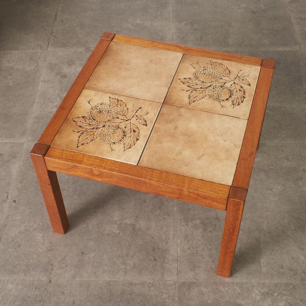 デンマーク ヴィンテージ タイルトップコーヒーテーブル｜rocca rocca
