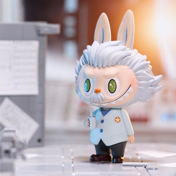 Pop Mart x THE MONSTERS: Space Adventures Series Figurine Blind