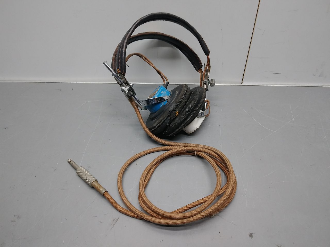 ELEGA 有線ヘッドホンDR-631 ヴィンテージ レトロ ELEGA 有線