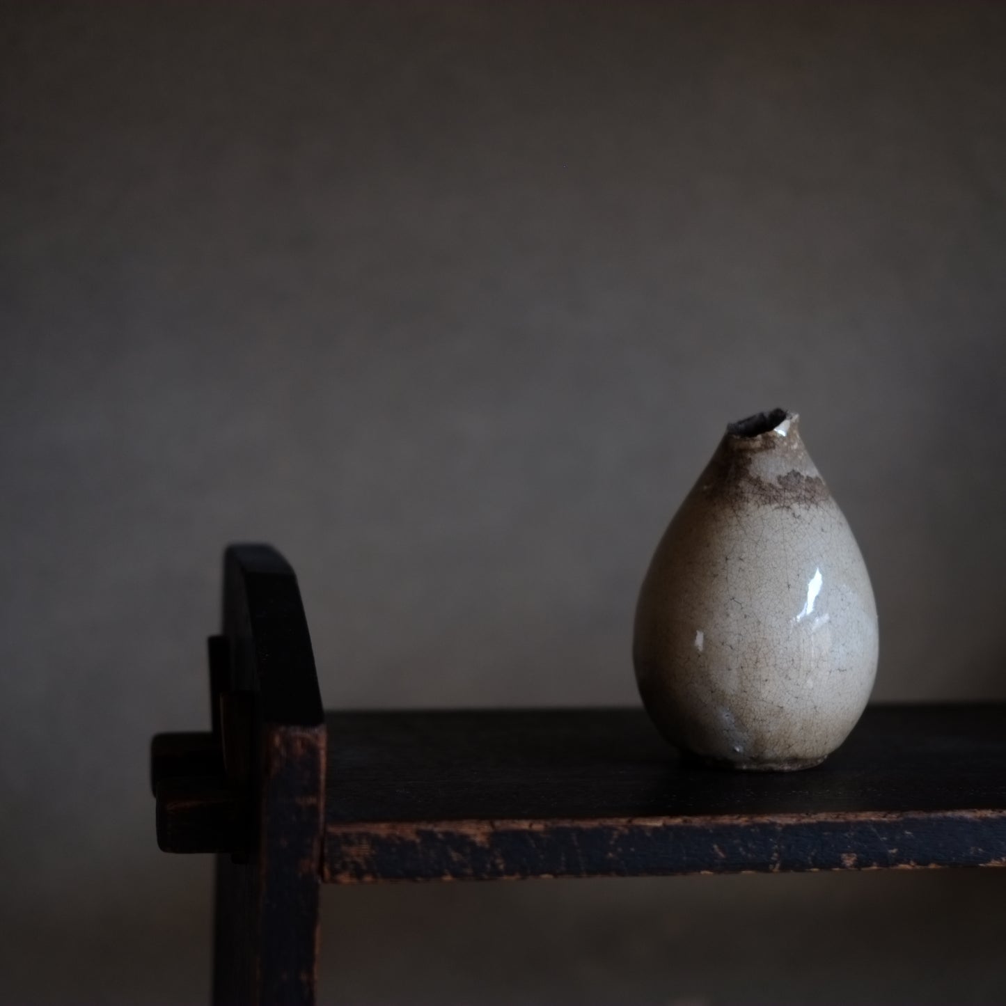 時代 雨漏粉引釉 頸欠徳利 (18-19世紀) – 逢季荘