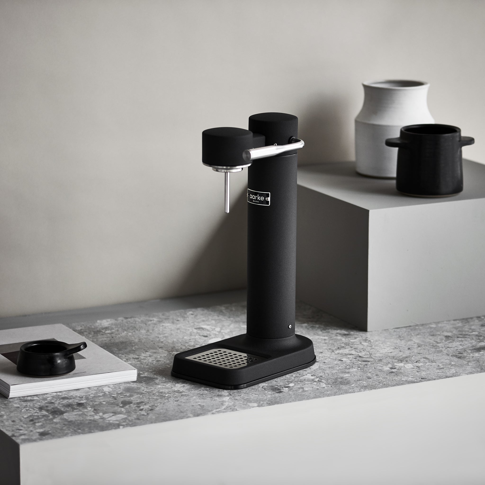 アールケ AARKE カーボネーター2 マッドブラック AARKE (アールケ