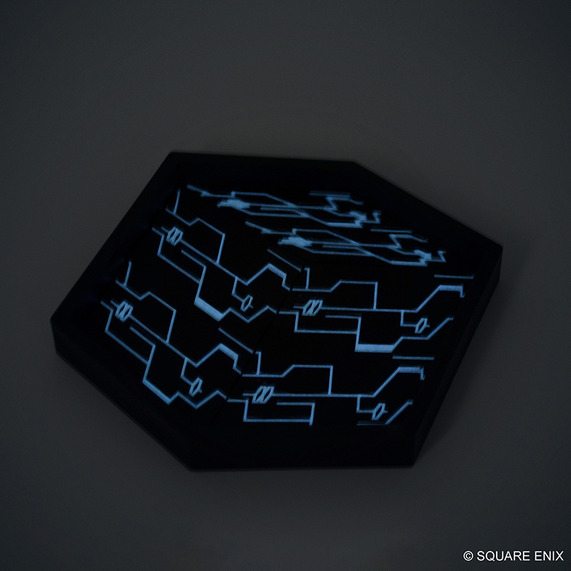 NieR:Automata ブラックボックス ラバートレイ | スクウェア