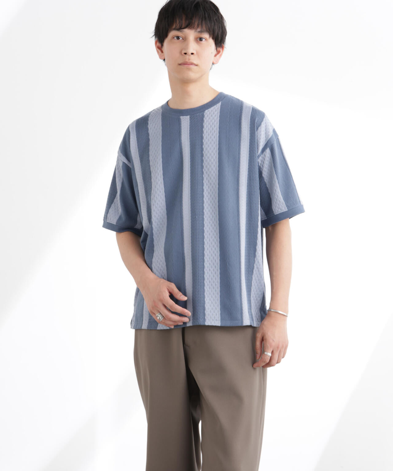 ストライプ ジャガード Tシャツ 半袖