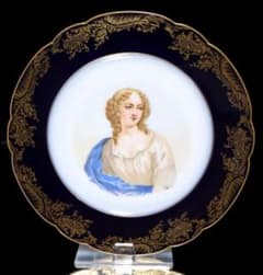 オールド・セーブル 1846年製 瑠璃地色絵金彩婦人図皿 ヴァリエール