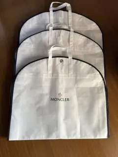 2026年最新】MONCLER ガーメントバッグの人気アイテム - メルカリ