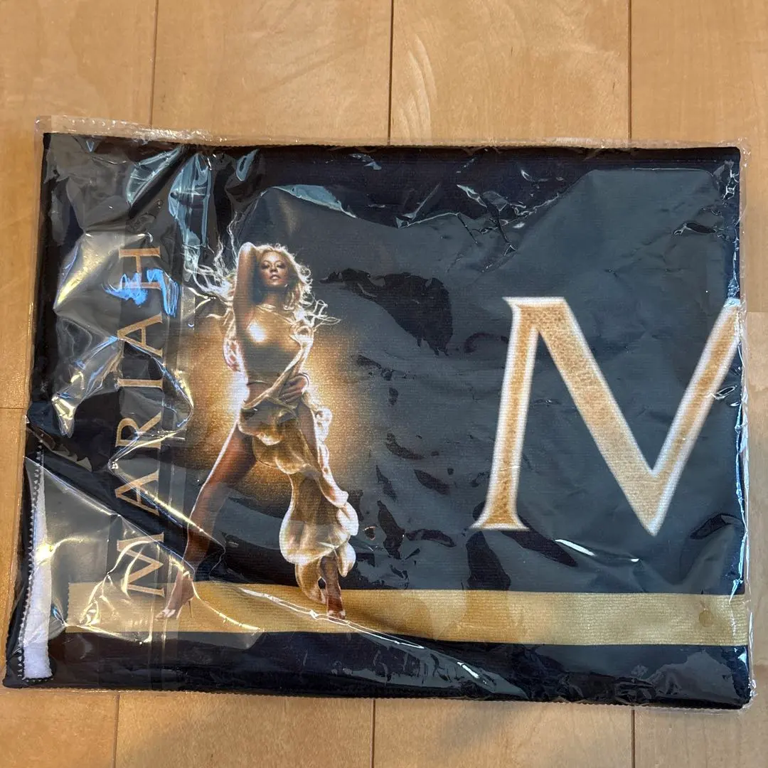 2026年最新】マライアキャリータオルの人気アイテム - メルカリ