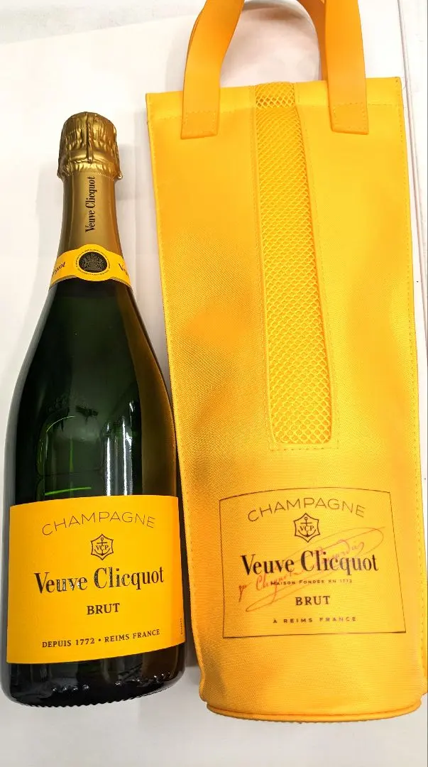 2026年最新】ヴーヴクリコ 保冷バッグの人気アイテム - メルカリ