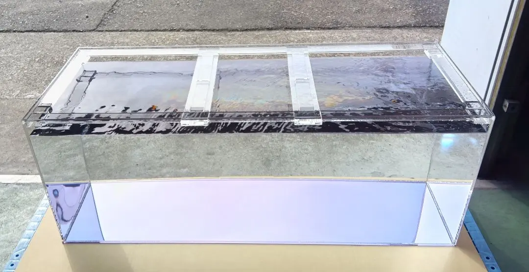 アクリル水槽 底透明青 W1200 D600 H450 ワンオフ 佐川急便発送