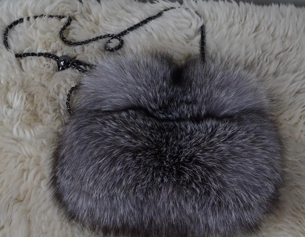 2026年最新】ファー バッグ シルバーフォックスの人気アイテム - メルカリ