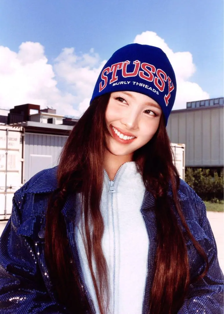 TWICE ナヨン着用 STUSSY ステューシー Burly Threads Skullcap ニット
