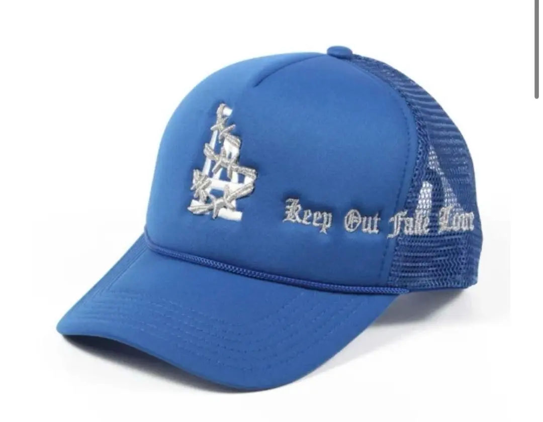 2026年最新】KEEP OUT FAKE LOVE キャップの人気アイテム - メルカリ