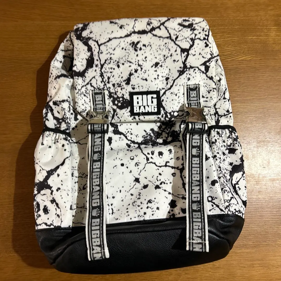 2026年最新】BIGBANG バックパックの人気アイテム - メルカリ
