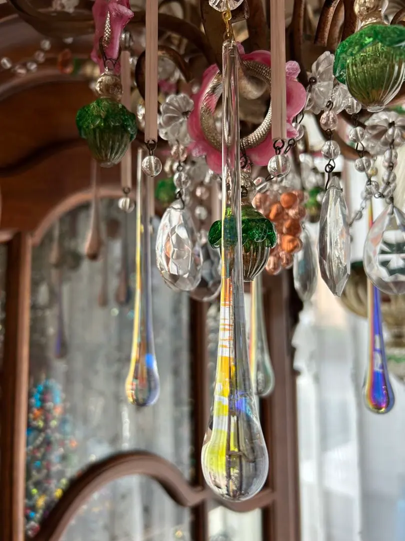 期間限定出品希少な乳白色ベネチアングラスのような美しいシャンデリア