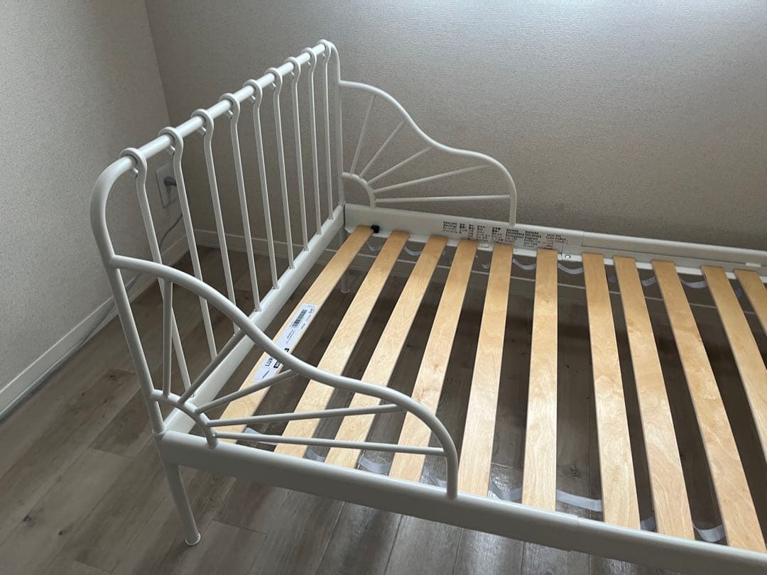 MINNEN IKEA 伸長式 ベッドフレーム ホワイト　※手渡しは12,000