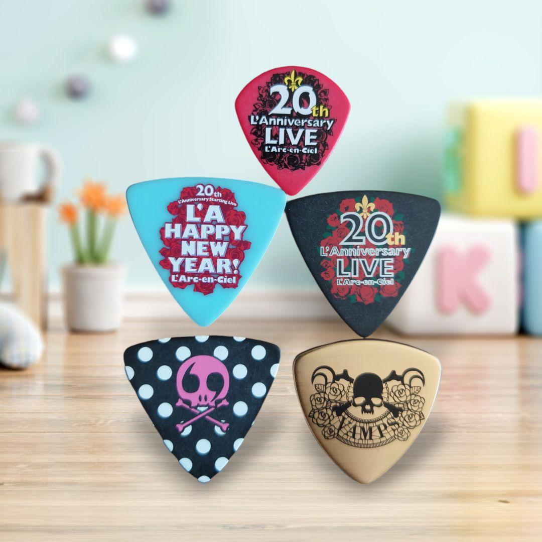 L'Arc～en～Cielラルク ピック7枚セット+ピンバッジ1枚・カードケース L'