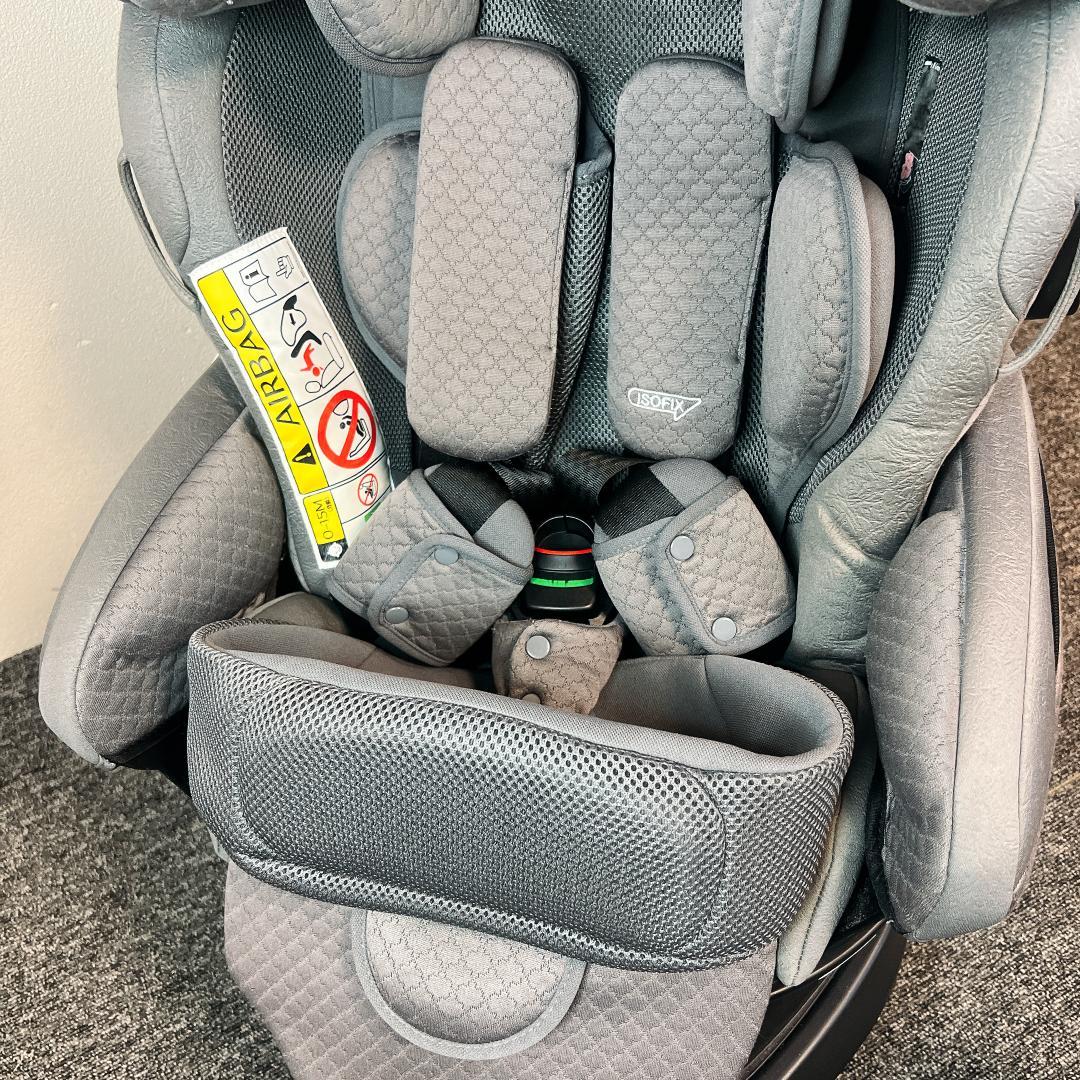 極美品　Apricaフラディアグロウ　ISOFIX　セーフティプレミアム