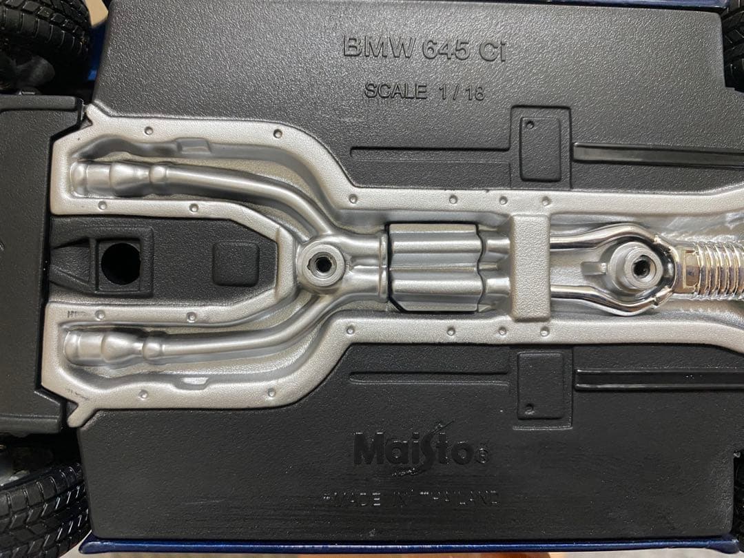 ミニカー Maisto BMW 645 Ci 1/18