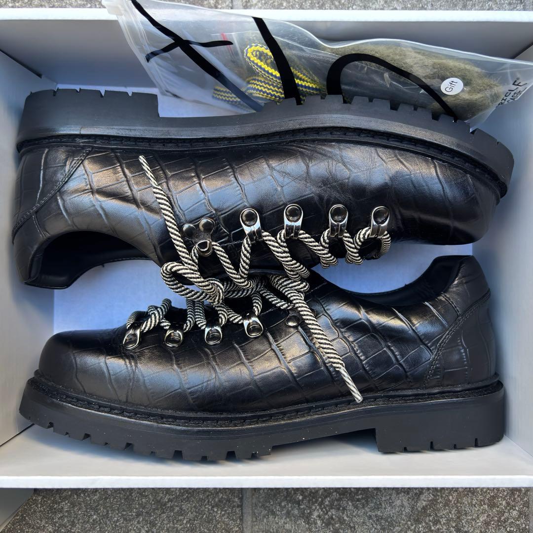 CRICLE CAGE MOUNTAIN DERBY CROC ブラック