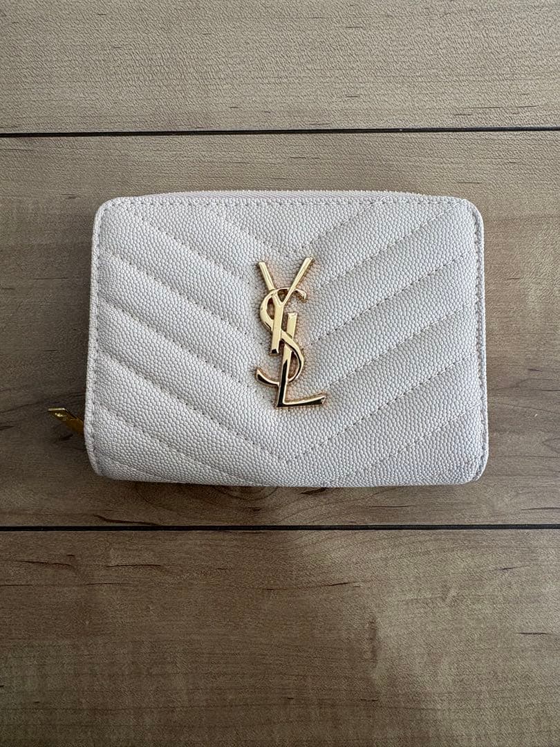 YSL キルティング 二つ折り財布 - メルカリ