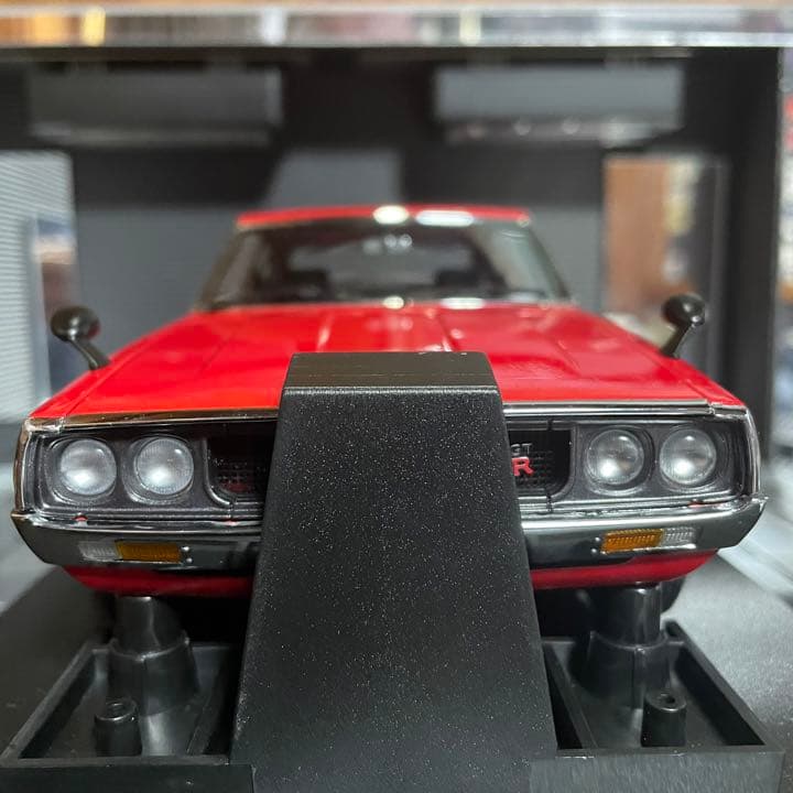 絶版未展示品　京商1/18スカイライン2000GT-R (KPGC110)レッド